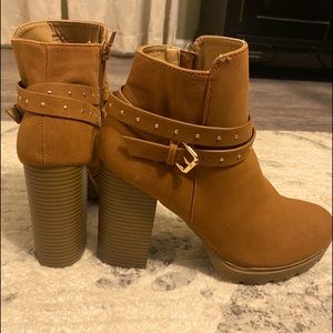 Womens Ankle boot